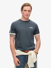 Marineblau - Superdry – Essential – Retro-T-Shirt mit Logo aus 100 % Baumwolle - Bild 1 von 6