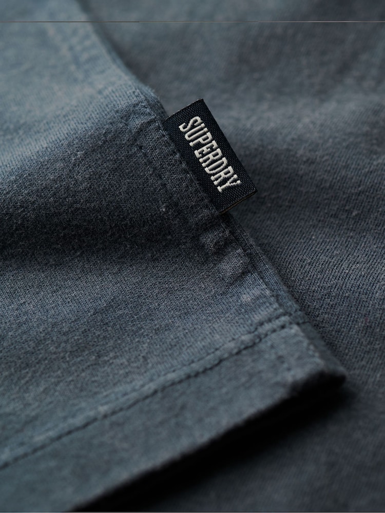 Marineblau - Superdry – Essential – Retro-T-Shirt mit Logo aus 100 % Baumwolle - Bild 6 von 6