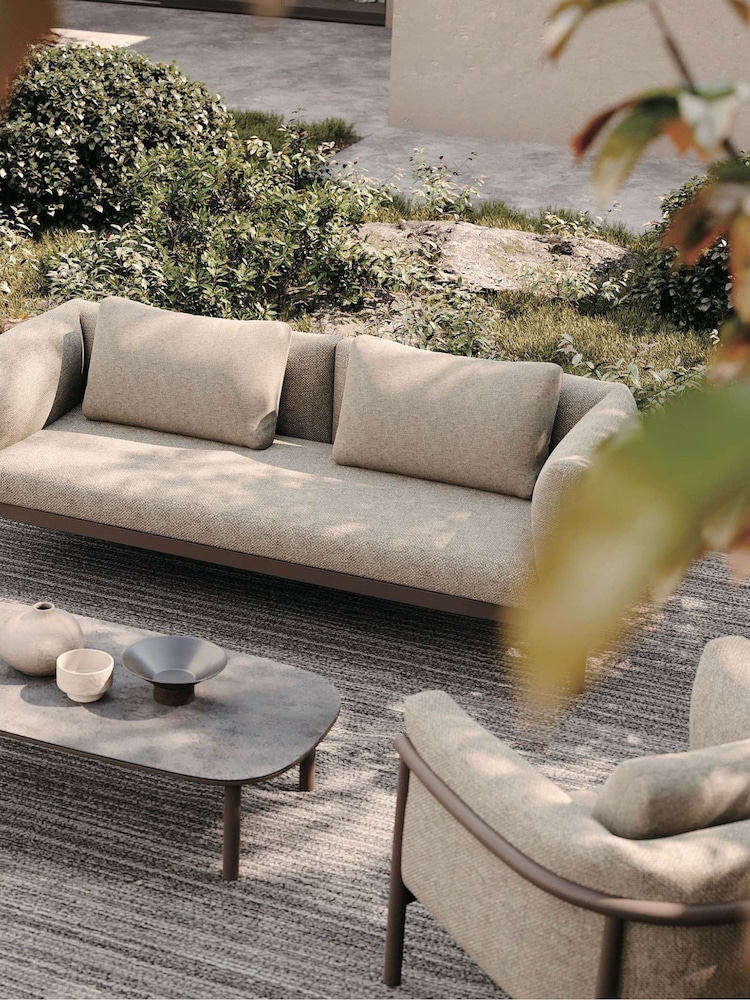 Royalcraft Beige ZURO 5 Seater Garden Lounging Set with Coffee Table - Image 3 of 3 Royalcraft Beige ZURO 5 Seater Garden Lounging Set with Coffee Table - Image 3 of 3