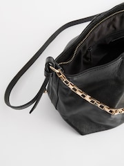 Schwarz - Plissierte Leder-Clutch mit Kette - Bild 4 von 8