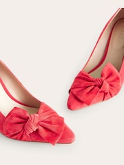 Boden Red Suede Bow Heeled Courts - Image 4 of 4