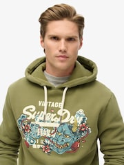 Weiches Mossgrün - Superdry Tokyo Vintage Kapuzensweatshirt mit Logo - Bild 9 von 12