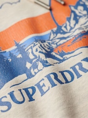 Marga gris avena - Sudadera con capucha Outdoor Graphic de rayas de Superdry - Imagen 6 de 6