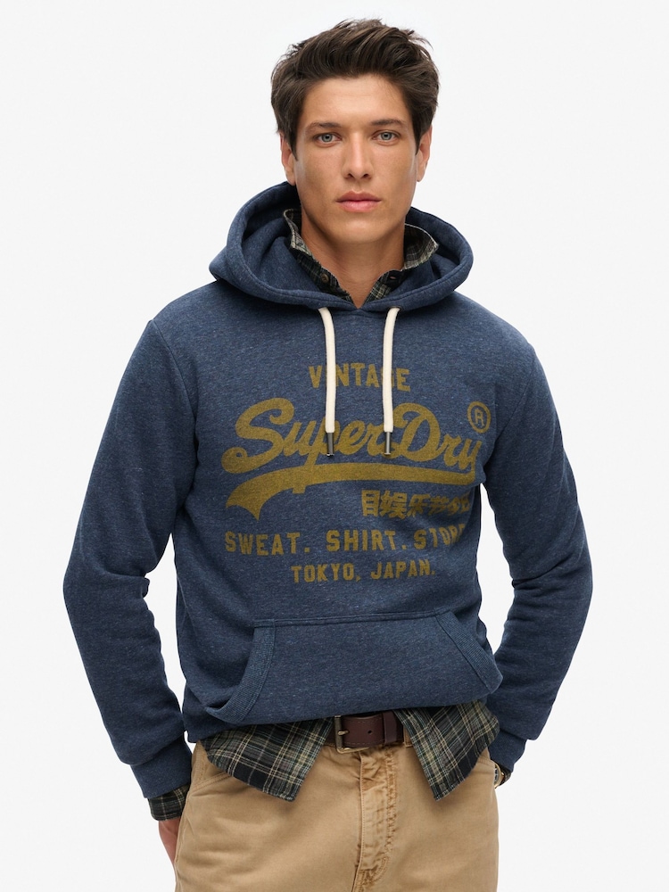 Marga azul marino vintage - Sudadera clásica con capucha y diseño gráfico de estilo vintage de Superdry - Imagen 1 de 5 Marga azul marino vintage - Sudadera clásica con capucha y diseño gráfico de estilo vintage de Superdry - Imagen 1 de 5