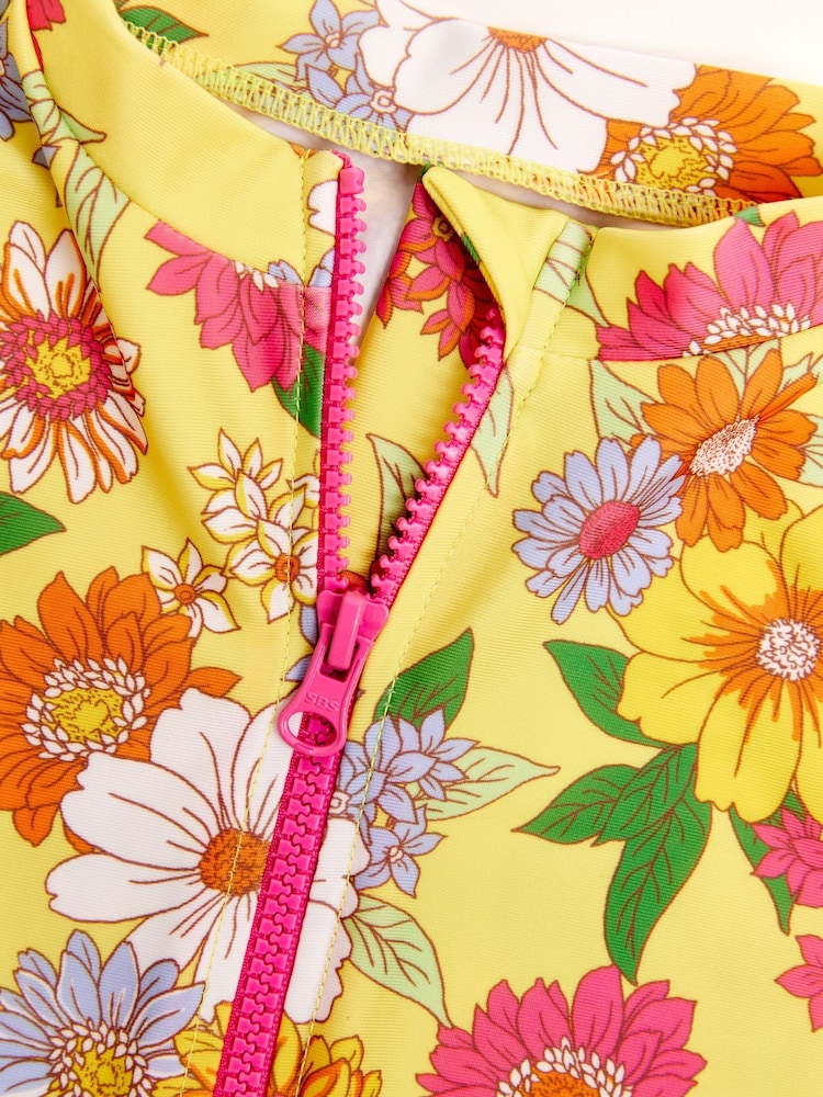 Nicole Miller Yellow Floral Short Sleeves Rash Guard - Image 4 of 4 Nicole Miller Yellow Floral Short Sleeves Rash Guard - Image 4 of 4