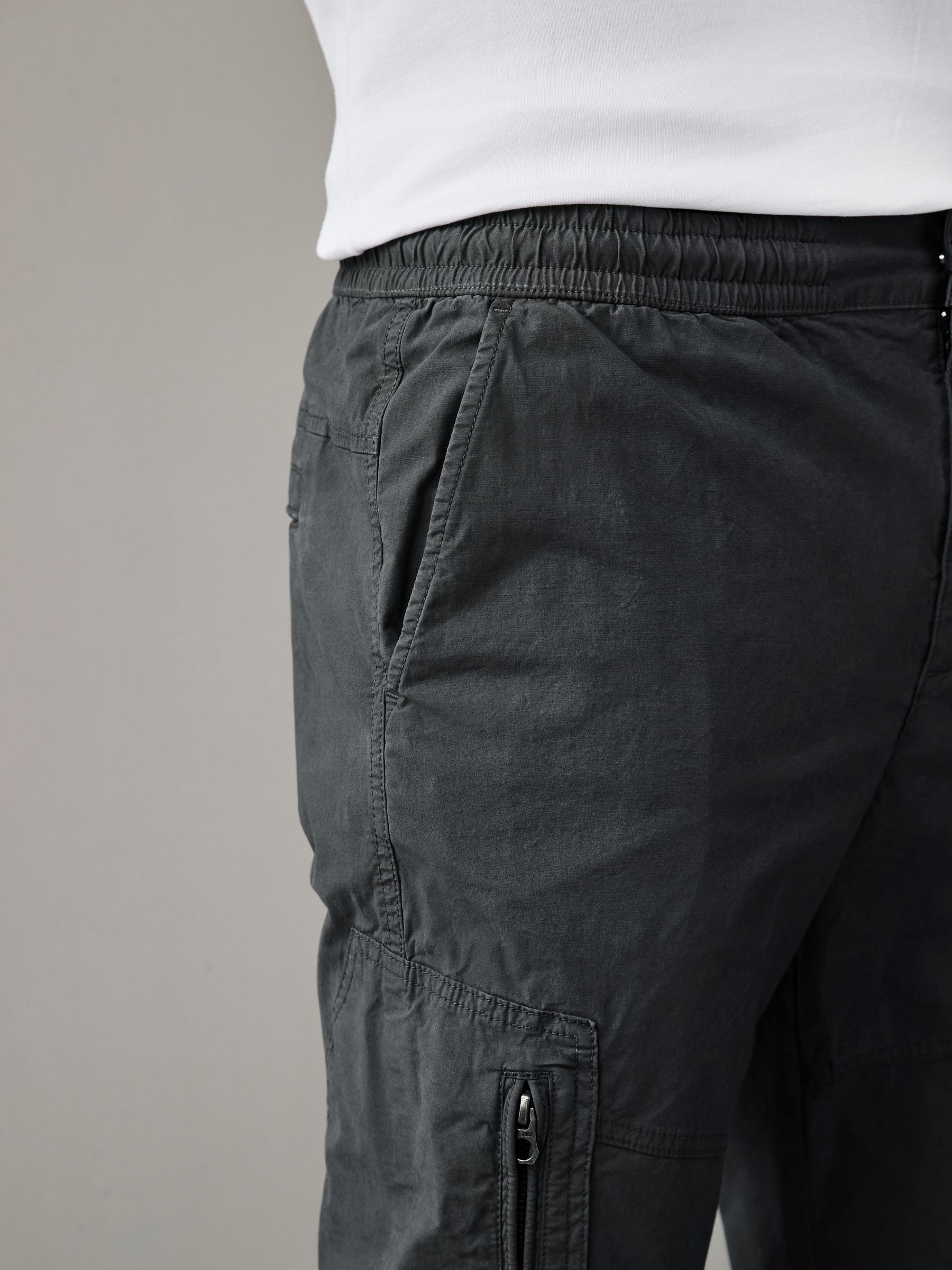 +CLOTHET 2Way Stretch Cargo Trousers グレー Stretch Tech Cargo Pant | Dark Grey – Closure London
