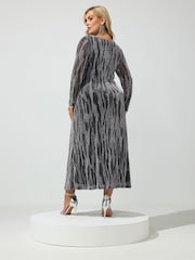 Yours Curve Black Abstract Metallic Knot Dress - Image 3 of 6