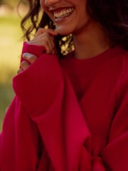 Red - Image 5 of 8