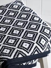 Black/White Diamond Geo Towel 100% Cotton - Image 2 of 3