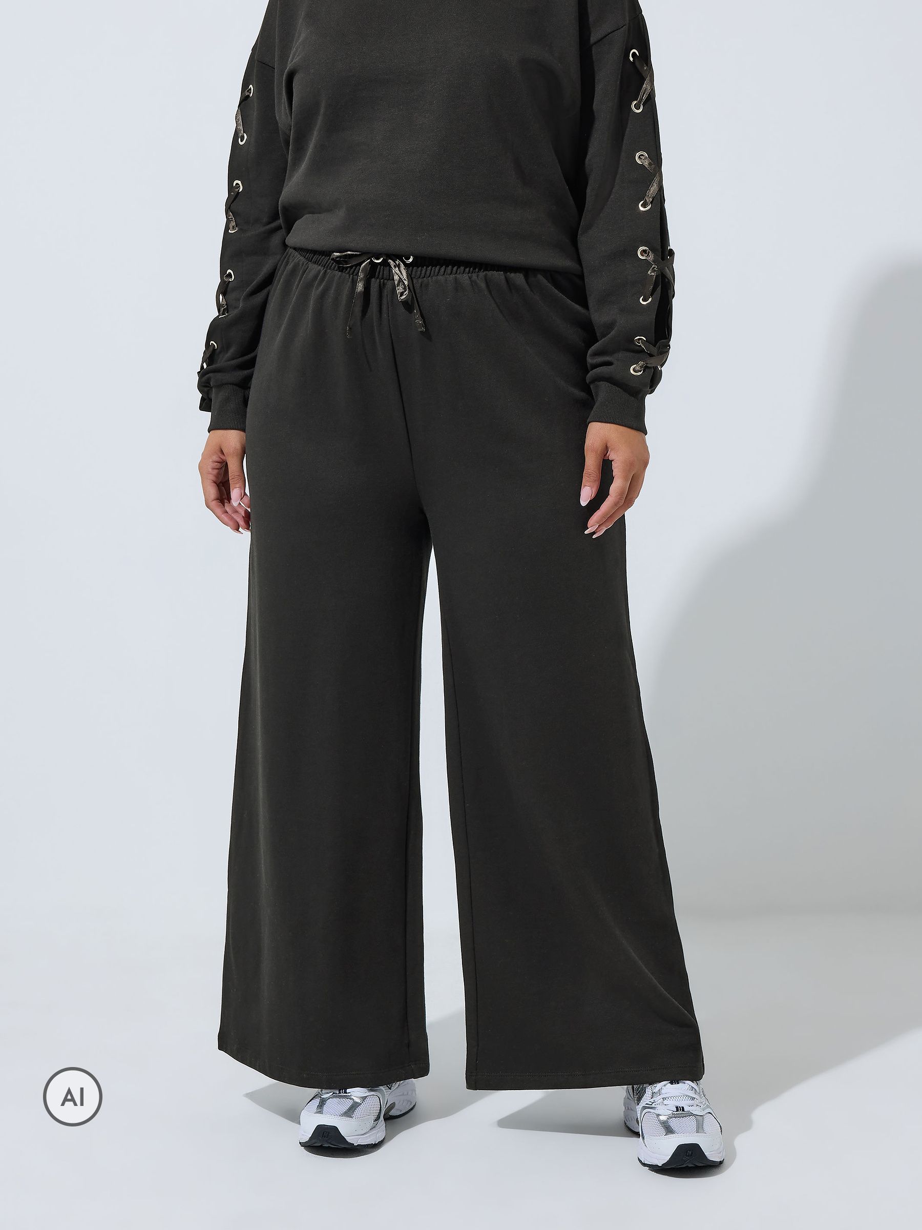 Yours Women's Black Eyelet Satin Tie Joggers In | : 26/28 - Image 2