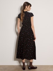 črna - Apricot Floral Crepe Smocked Midi Dress - Slika 2 iz 4