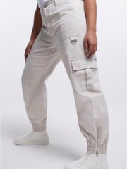 River Island Cream Plus Zip Cuff Cargo Trousers - Image 4 of 5