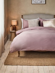 طقم فاخر من غطاء لحاف وكيس وسادة من القطن المصري 100% بعدد 200 خيط في البوصة المربعة Percale من تشكيلة لوكس - Image 1 of 3