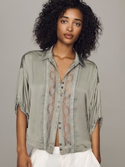 Grün - Anthropologie Pilcro Lace Appliqué Short Sleeved Blouse - Bild 1 von 4