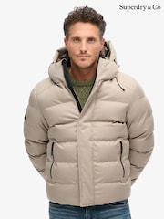 بيج بخيوط شاحبة - سترة رياضية تويد بتصميم منفوخ بهودي من Superdry - صورة 6 من 7