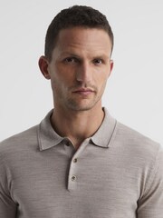 Reiss Wheat Melange Trafford Merino Wool Polo Shirt - Image 4 of 6