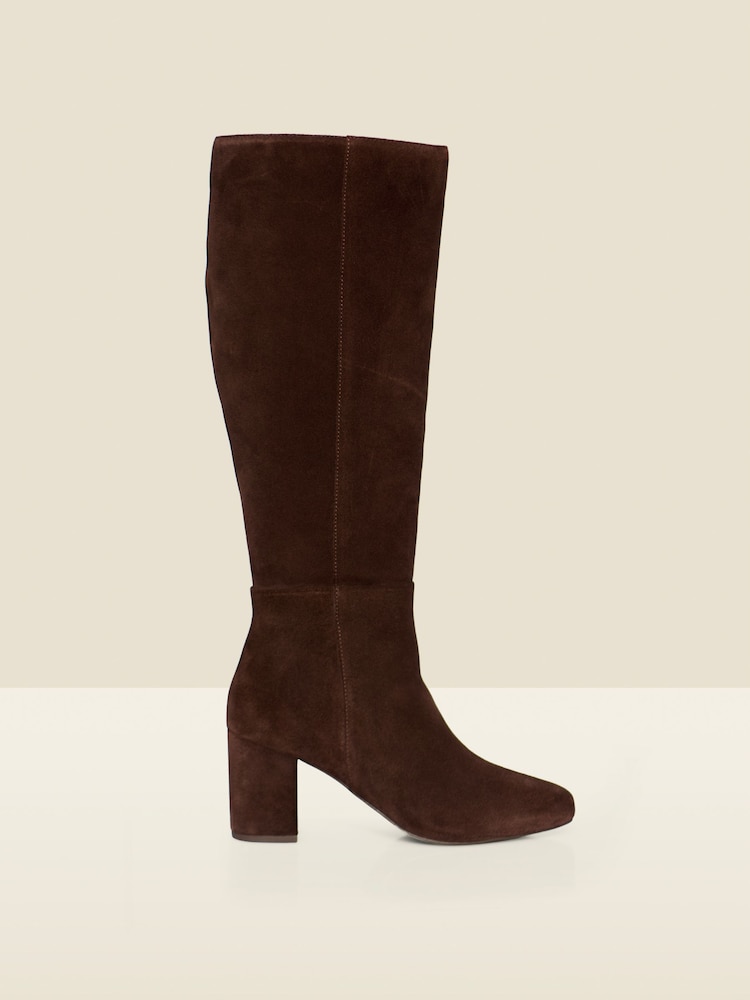 Sosandar Brown Stretch Suede Low Block Heel Knee High Boots - Image 2 of 5 Sosandar Brown Stretch Suede Low Block Heel Knee High Boots - Image 2 of 5