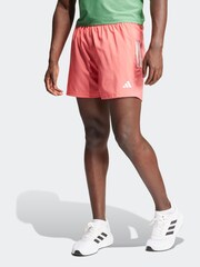 أحمر - ملعب - شورت Own The Run من adidas  - صورة 1 من 5