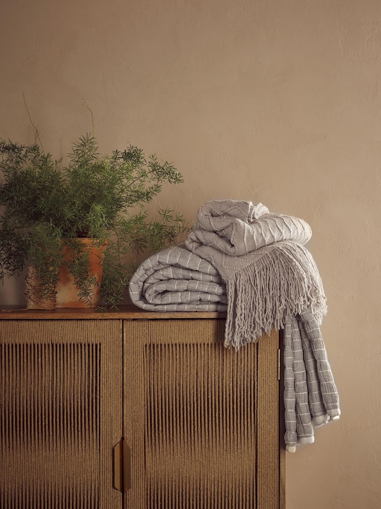 Catherine Lansfield Silver Chevron Knit Throw - Image 1 of 3