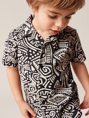 Black/White Short Sleeve Pattern Shirt and Shorts Set (3mths-7yrs) - Image 3 of 7