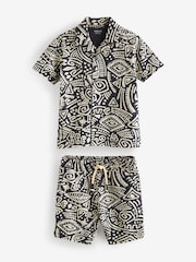 Black/White Short Sleeve Pattern Shirt and Shorts Set (3mths-7yrs) - Image 5 of 7