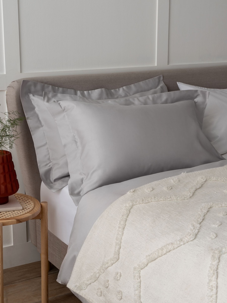Set of 2 Silver Grey 400 Thread Count 100% Egyptian Cotton Pillowcases - Image 1 of 1