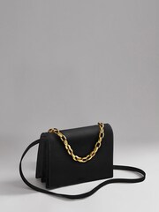 Reiss Black Sloane Leather Chain Handbag - Image 2 of 7