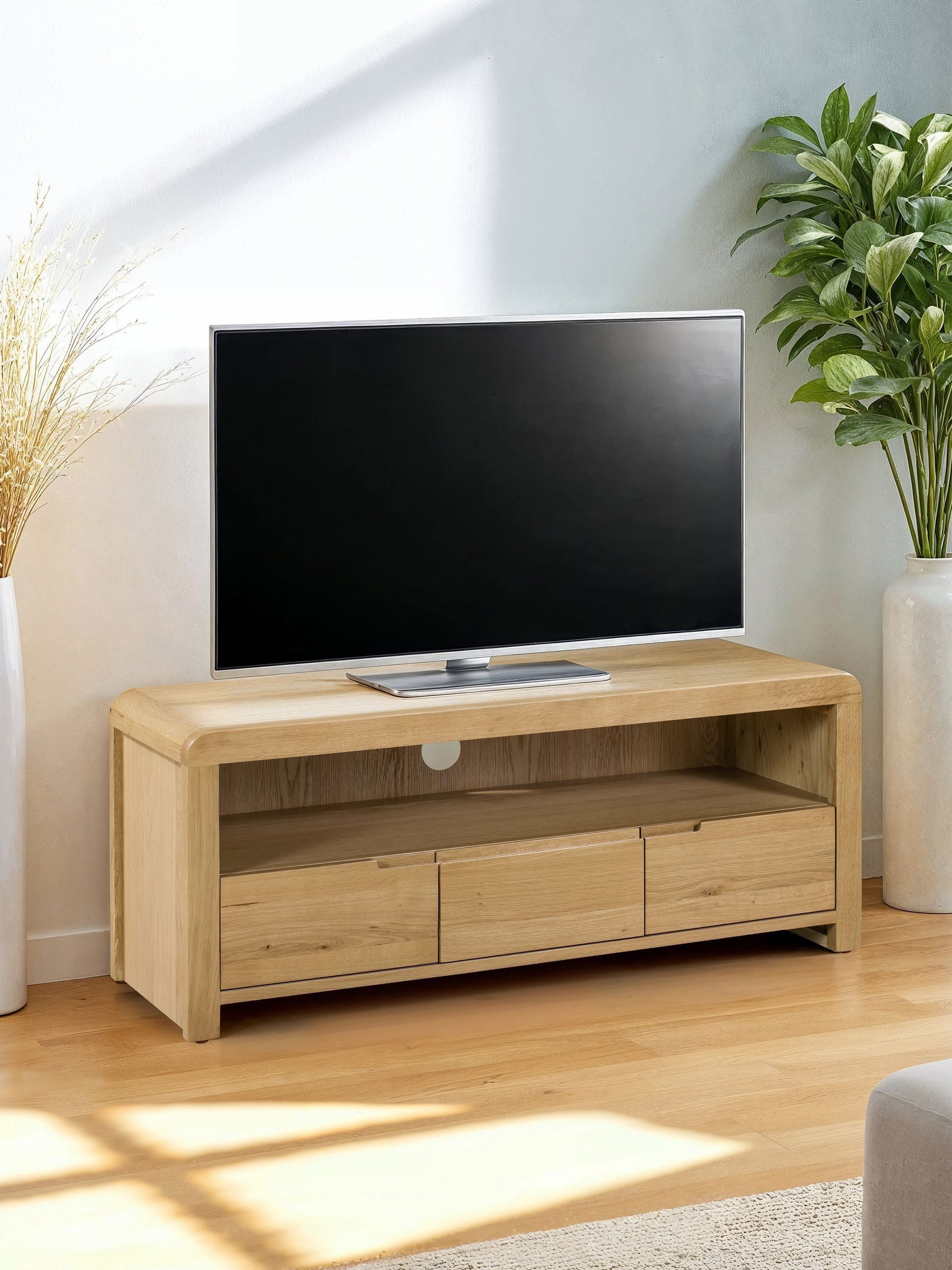 Julian Bowen Curve Tv Unit - Oak - Image 6