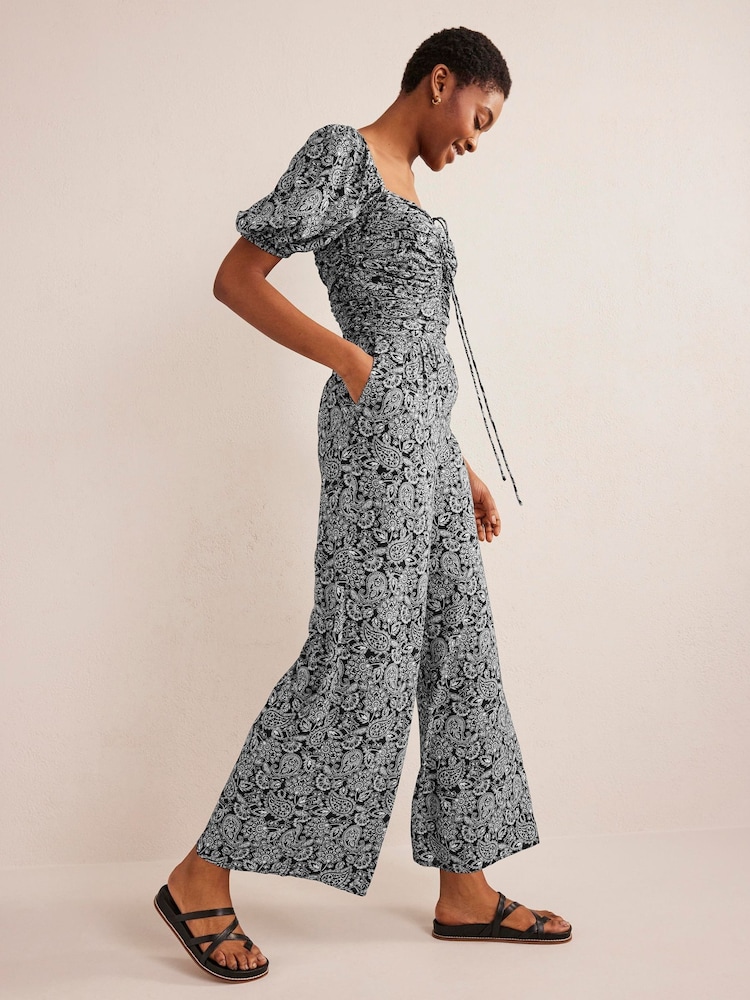 Boden Overall mit Bindeband am Hals und Schlüssellochausschnitt - Bild 1 von 5 Boden Overall mit Bindeband am Hals und Schlüssellochausschnitt - Bild 1 von 5