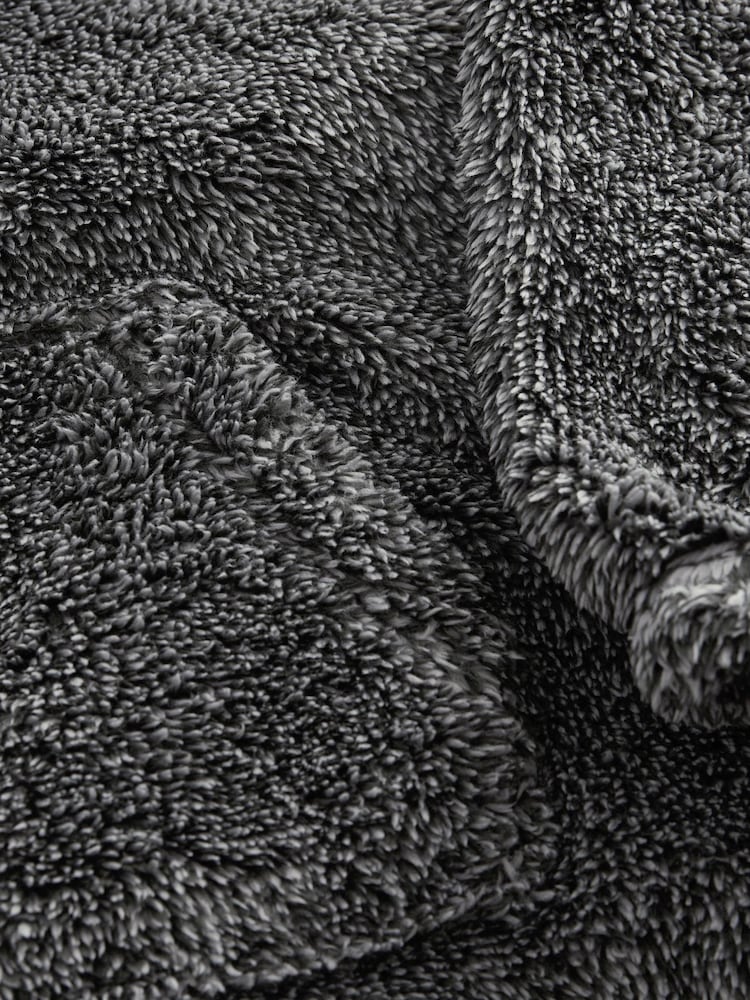 Grey Hooded Blanket (3-16yrs) - Image 3 of 3