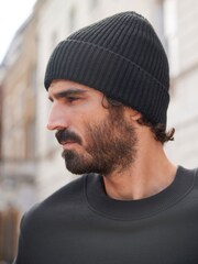 أسود - قبعة أساسية - صورة 1 من 3