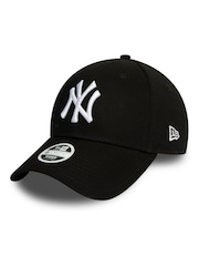 New Era® New York Yankees Essential 9FORTY 100% Cotton Cap - Image 1 of 3
