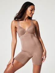 SPANXsculpt™ On Core High-Waisted Mid-Thigh Shorts - Image 1 of 4
