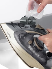 Beldray Steam Iron with Ceramic Soleplate - Image 3 of 4