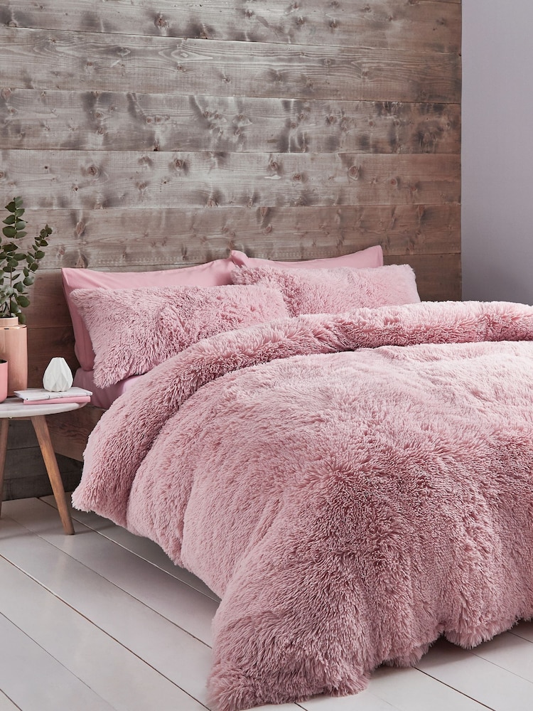 Catherine Lansfield Pink So Soft Cuddly Deep Pile Duvet Cover and Pillowcase Set - Image 1 of 4
