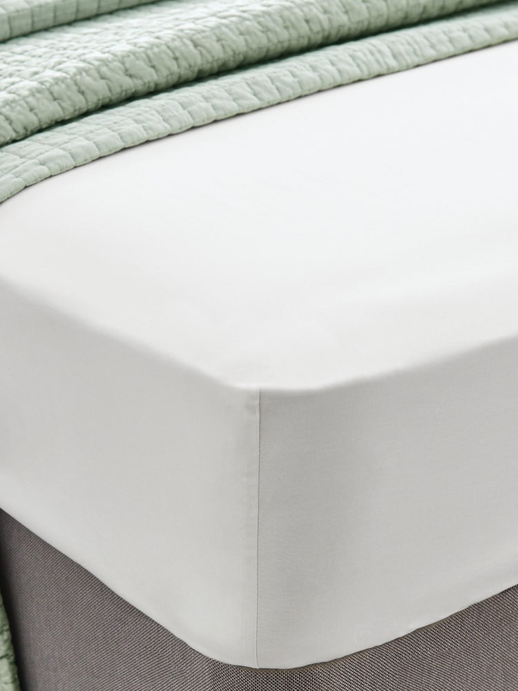 Laura Ashley White 400 Thread Count 100% Cotton Fitted Sheet - Image 1 of 3