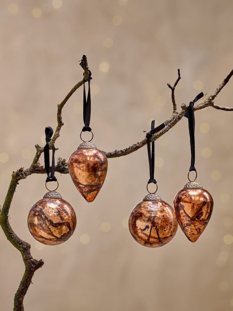 Nkuku Set of 4 Antique Copper Jalshara Baubles Christmas Decorations - Image 1 of 3 Nkuku Set of 4 Antique Copper Jalshara Baubles Christmas Decorations - Image 1 of 3