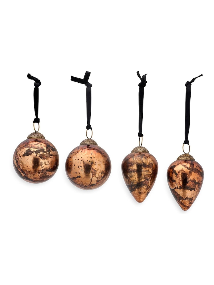 Nkuku Set of 4 Antique Copper Jalshara Baubles Christmas Decorations - Image 3 of 3 Nkuku Set of 4 Antique Copper Jalshara Baubles Christmas Decorations - Image 3 of 3