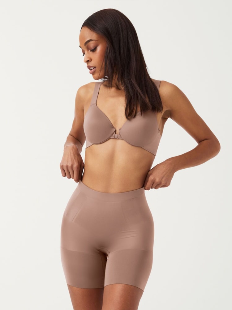 SPANXsculpt™ On Core Mid-Thigh Shorts - Image 1 of 4