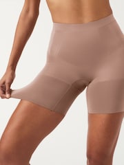 SPANXsculpt™ On Core Mid-Thigh Shorts - Image 3 of 4