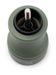 Peugeot Fern Green Manual 12cm Pepper Mill in Wood - Image 5 of 6