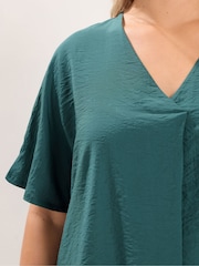 Yours Curve Blue V Grown On Sleeve Blouse - Image 4 of 6