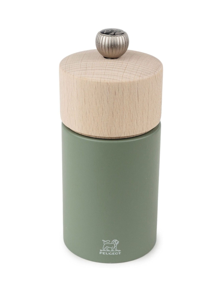 Peugeot Fern Green Manual 12cm Pepper Mill in Wood - Image 6 of 6 Peugeot Fern Green Manual 12cm Pepper Mill in Wood - Image 6 of 6