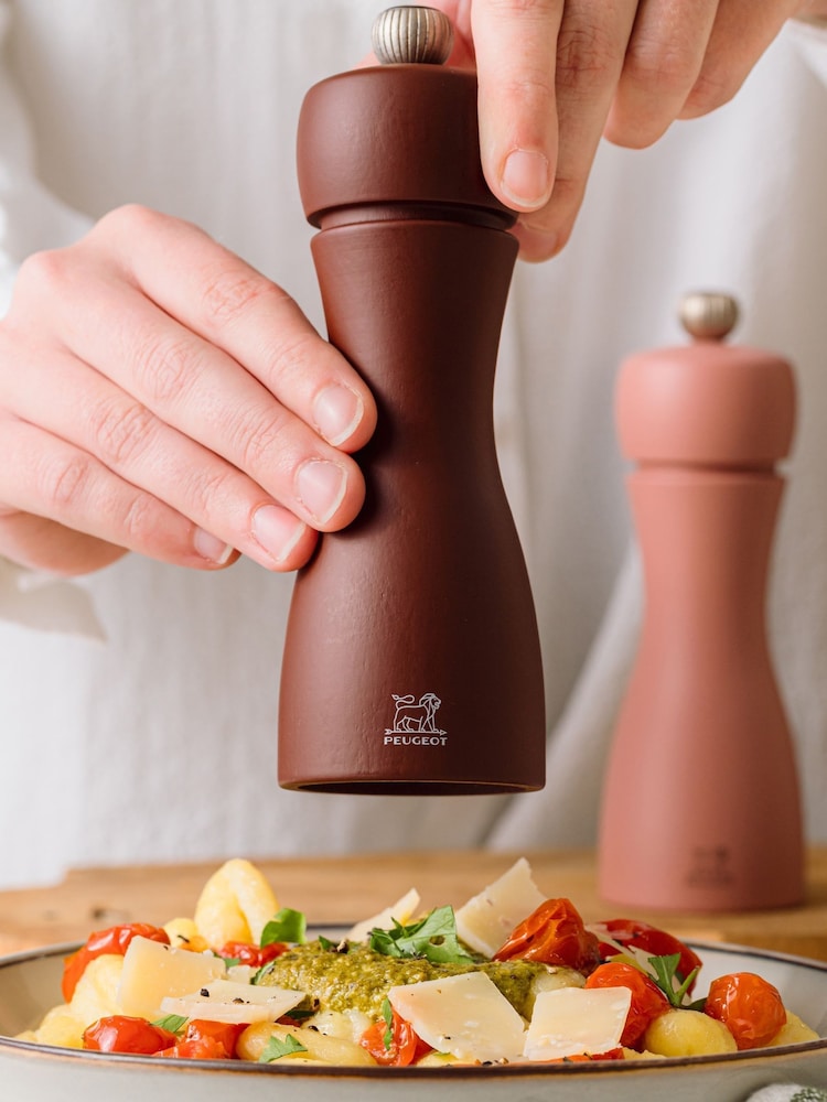Peugeot Cacao & Nuts Tahiti Duo Earth Salt and Pepper Mills 15cm - Image 2 of 6 Peugeot Cacao & Nuts Tahiti Duo Earth Salt and Pepper Mills 15cm - Image 2 of 6