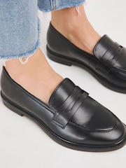 Mocasines clásicos de corte de ancho especial con tira de JD Williams - Imagen 4 de 8