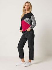Rojo - M&Co Petite Animal Print Cutabout Jumper - Imagen 2 de 6