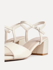 Linzi Darlene Block Heeled Sandals - Imagen 4 de 5