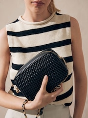 Black Quilted Camera Bag - Image 4 of 10