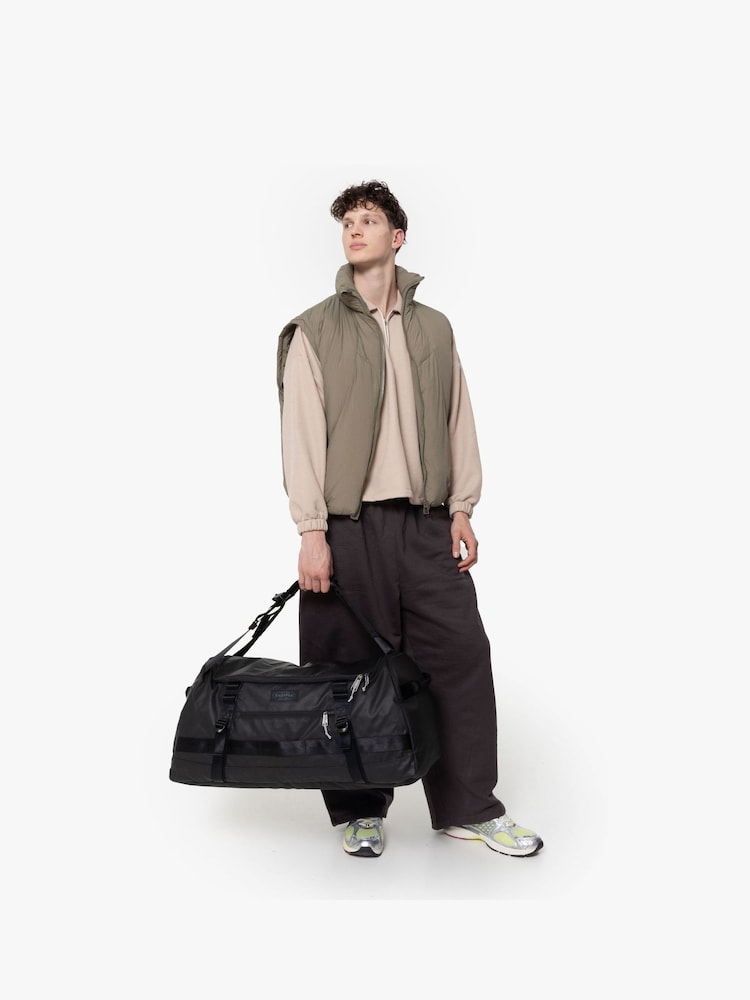 Eastpak Black Duffel Pack Luggage - תמונה 2 מתוך 6 Eastpak Black Duffel Pack Luggage - תמונה 2 מתוך 6