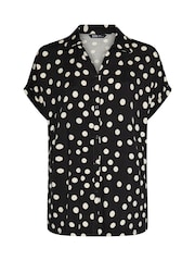 Yours Curve Teksturert Polka Dot Grown On-skjorte - Bilde 5 av 6